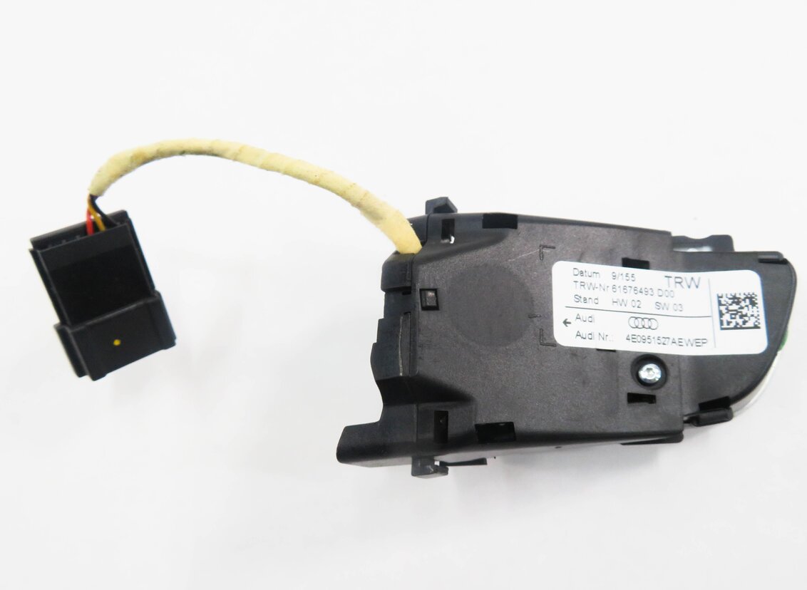 Thumbnail 6: 2010 AUDI A4 (B8 8K) STEERING RADIO PHONE MODE SWITCH BUTTON SET-2