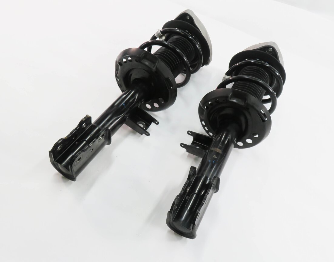 14-19 MERCEDES CLA250 (C117) FRONT SUSPENSION SHOCK STRUT SET-2 (SPORT PACKAGE)
