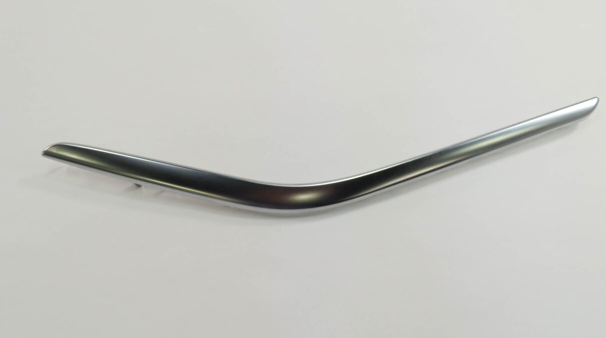 Thumbnail 5: 2014 MERCEDES BENZ CLA250 (C117) FRONT & REAR DOOR PANEL TRIM STRIP SET (SILVER)