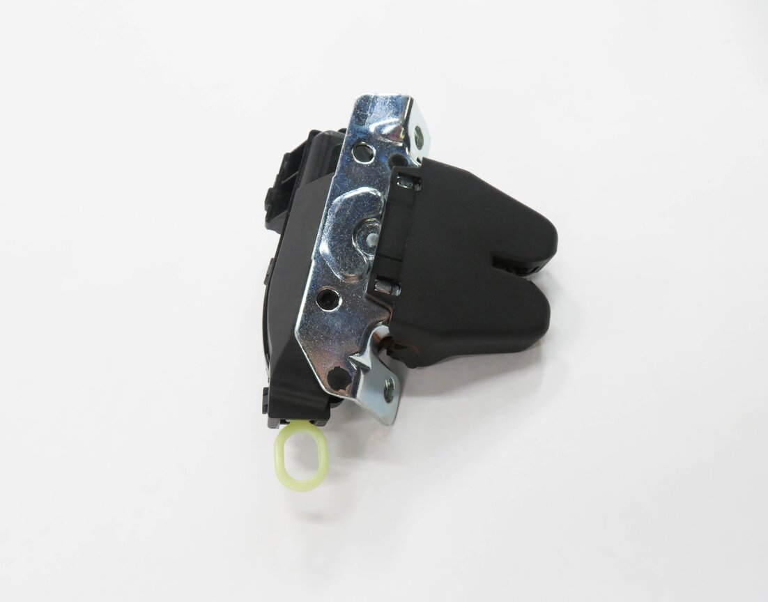 Thumbnail 3: 2014 MERCEDES BENZ CLA250 (C117) REAR TRUNK LOCK LATCH ACTUATOR