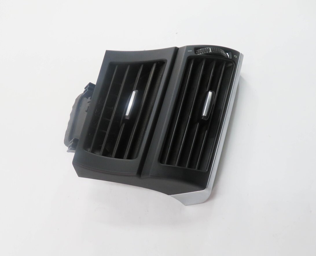 Thumbnail 3: 2007 BMW X5 (E70) LEFT FRONT DRIVER DASH HEATER A/C AIR VENT