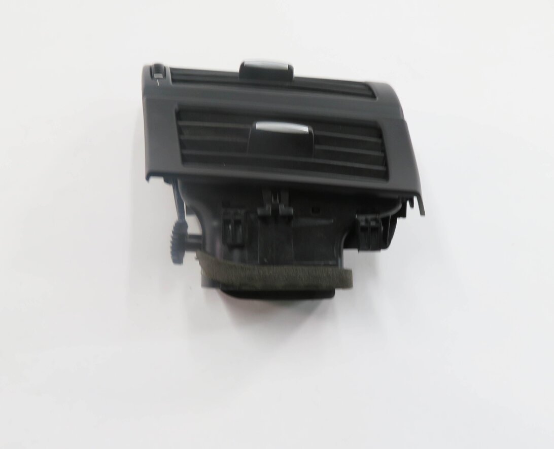 Thumbnail 7: 2007 BMW X5 (E70) LEFT FRONT DRIVER DASH HEATER A/C AIR VENT