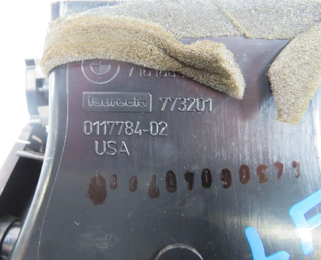 Thumbnail 8: 2007 BMW X5 (E70) LEFT FRONT DRIVER DASH HEATER A/C AIR VENT