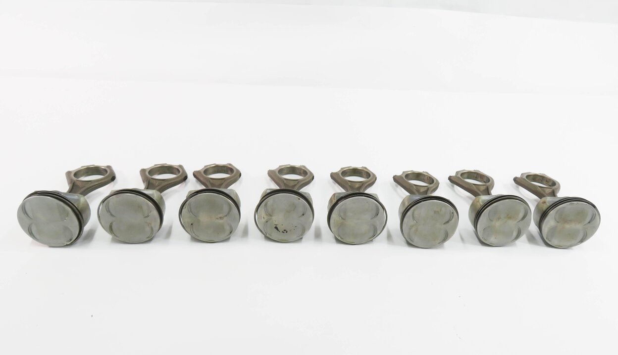 Thumbnail 2: 2004-2010 BMW 550i 650i 750i X5 (E60 E65 E66 E70) 4.8L V8 ENGINE PISTON SET