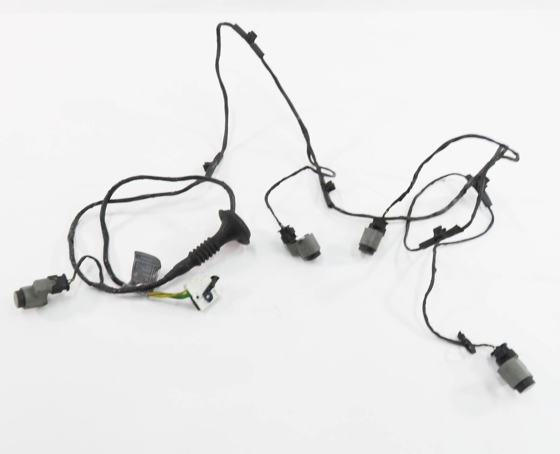 Thumbnail 2: 2007 BMW X5 (E70) REAR PDC PARK DISTANCE SENSOR SET w/ HARNESS (BLACK)