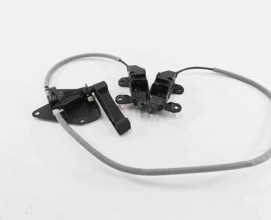 Thumbnail 2: 2007 BMW X5 (E70) REAR TRUNK TAILGATE RELEASE LATCH SET w/ CABLE