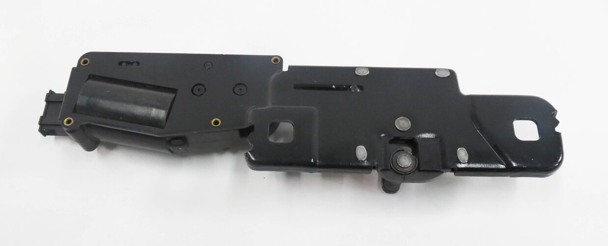Thumbnail 5: 2013 AUDI A7 (C7 4G8) REAR TRUNK LOCK LATCH ACTUATOR MOTOR STRIKER PLATE