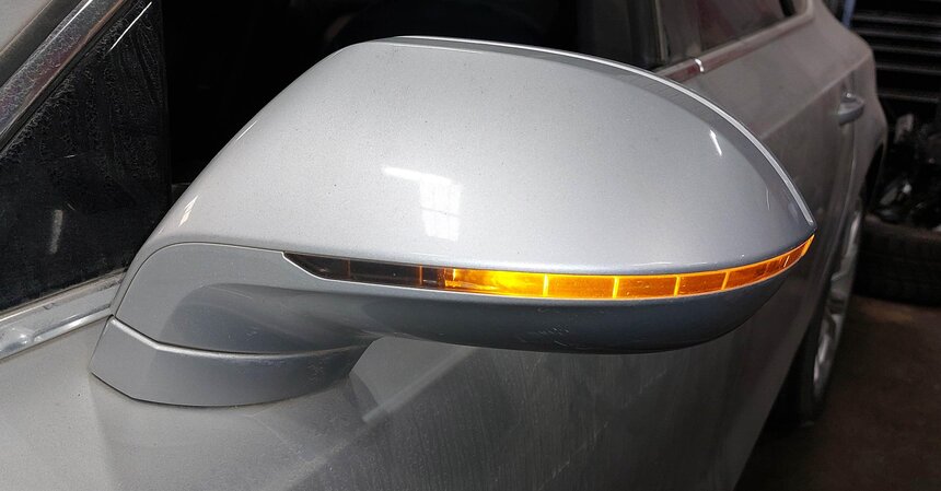 Thumbnail 2: 12-18 AUDI A7 (C7 4G8) LEFT - PFOLD BLIND SPOT LANE ASSIST DOOR MIRROR (SILVER)