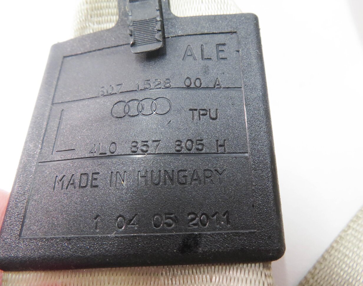 Thumbnail 7: 2011 AUDI Q7 (4L) REAR 2nd SECOND ROW SEAT - LEFT SEATBELT RETRACTOR (BEIGE)