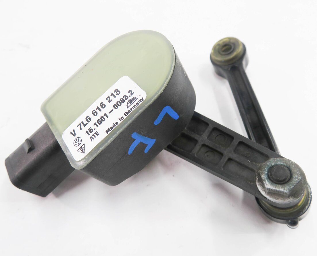 2011 AUDI Q7 (4L) LEFT FRONT DRIVER SUSPENSION HEIGHT LEVEL SENSOR