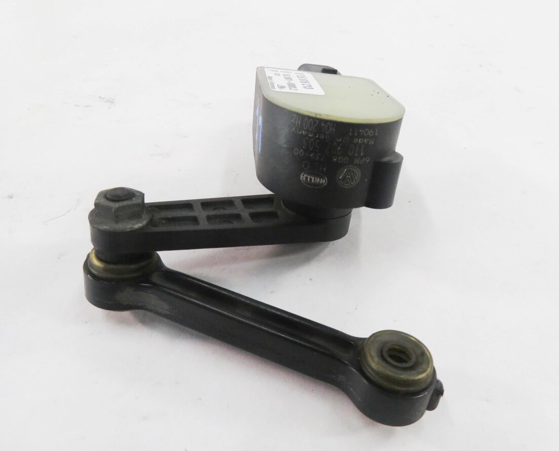 Thumbnail 4: 2011 AUDI Q7 (4L) LEFT FRONT DRIVER SUSPENSION HEIGHT LEVEL SENSOR