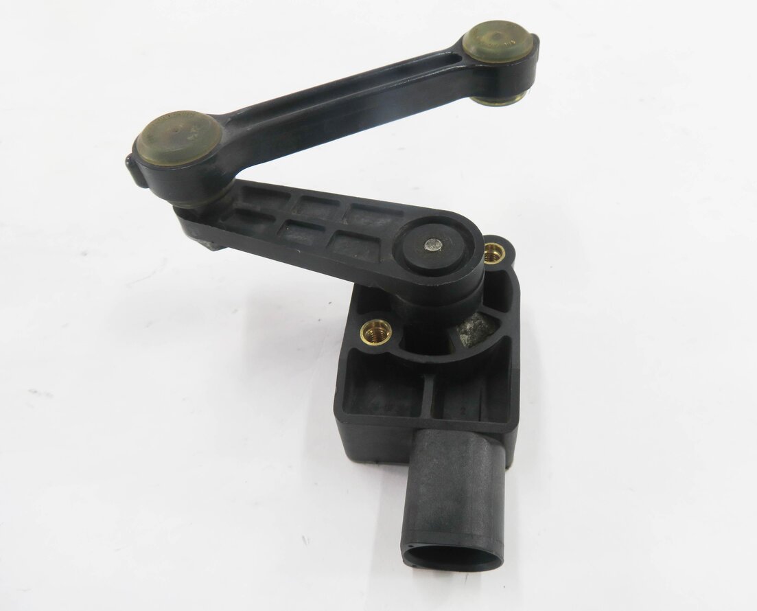 Thumbnail 5: 2011 AUDI Q7 (4L) LEFT FRONT DRIVER SUSPENSION HEIGHT LEVEL SENSOR