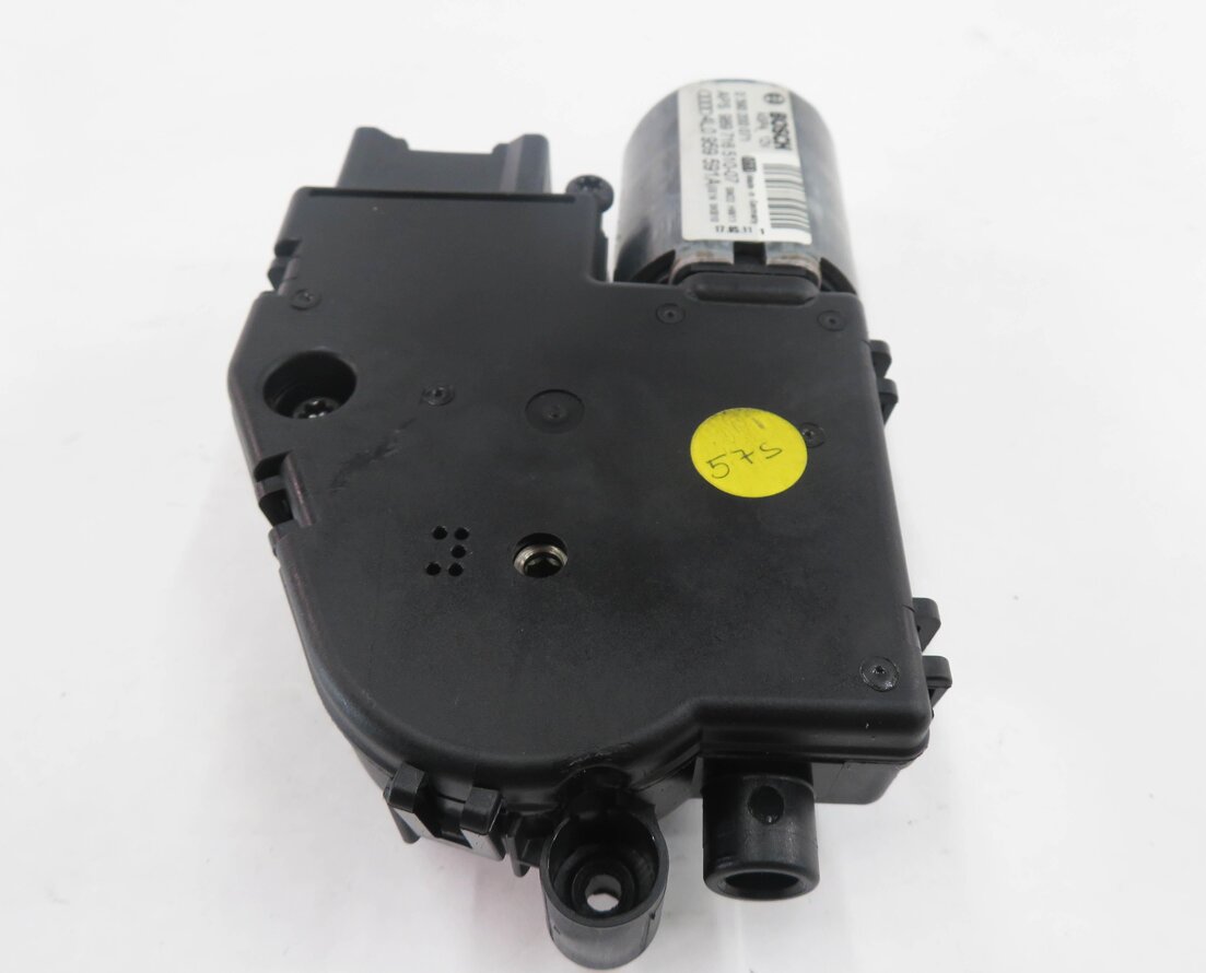 Thumbnail 3: 2007-2014 AUDI Q7 (4L) PANORAMIC SUNROOF MOTOR / SUNSHADE MOTOR