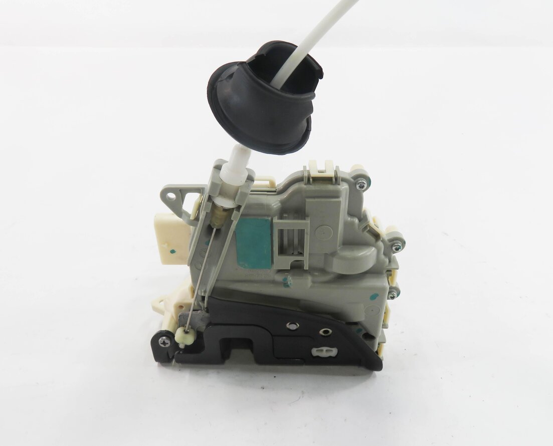 Thumbnail 4: 2010-2019 AUDI / PORSCHE A4 S4 A5 S5 A6 Q3 Q5 Q7 TT 911 - RIGHT FRONT DOOR LATCH
