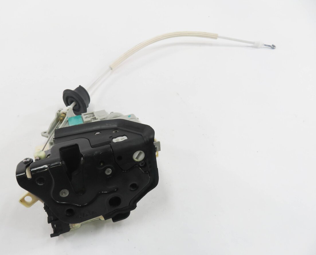 Thumbnail 7: 2010-2019 AUDI / PORSCHE A4 S4 A5 S5 A6 Q3 Q5 Q7 TT 911 - RIGHT FRONT DOOR LATCH