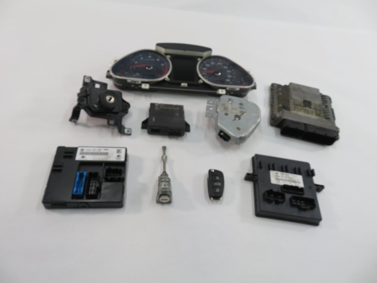 Thumbnail 13: 2011 AUDI Q7 (4L) 3.0L SUPERCHARGED ENGINE ECM BCM IMMOBILIZER MODULE KEY SET-9