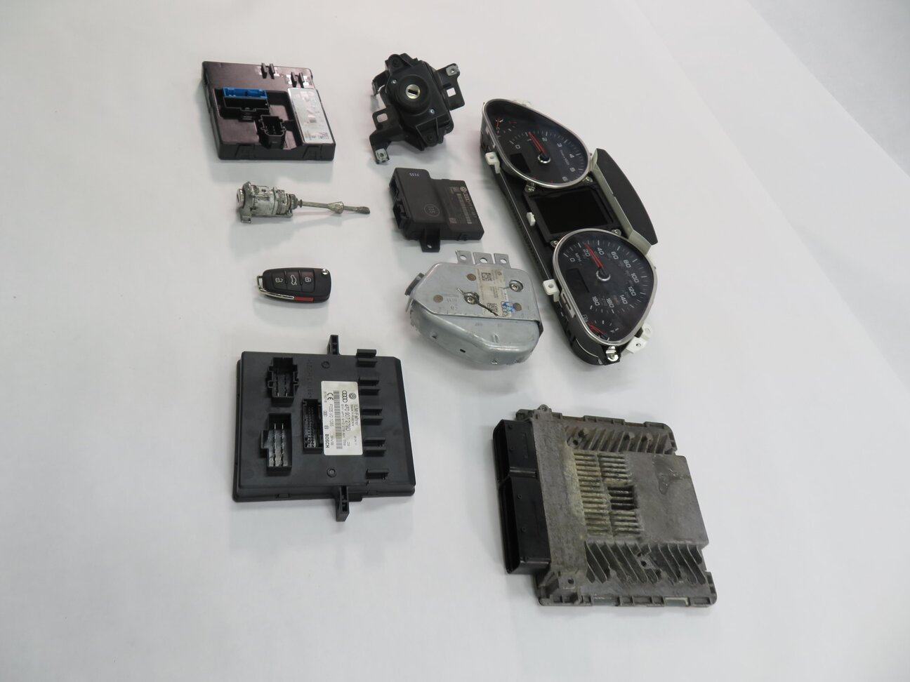 Thumbnail 15: 2011 AUDI Q7 (4L) 3.0L SUPERCHARGED ENGINE ECM BCM IMMOBILIZER MODULE KEY SET-9