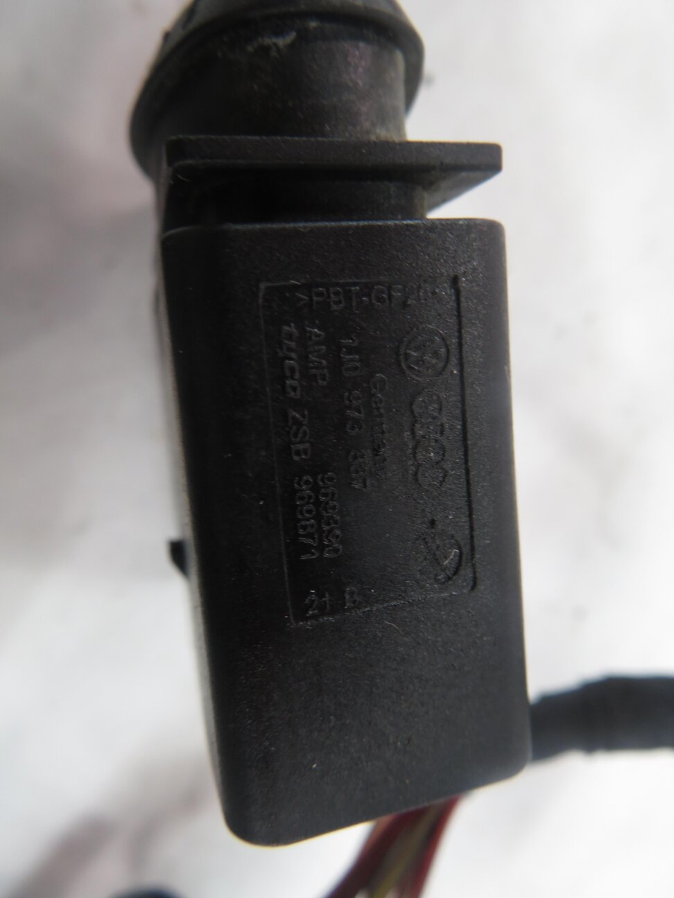 Thumbnail 7: 2011 AUDI Q7 (4L) REAR PDC PARK DISTANCE SENSOR SET w/ HARNESS (BLACK PEARL 2T)