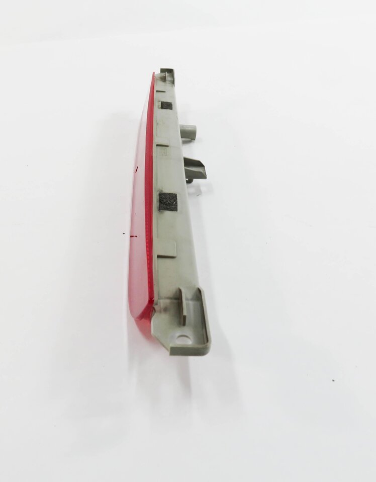 Thumbnail 3: 2009 BMW X5 (E70) REAR 3rd THIRD BRAKE LIGHT STOP SIGNAL LIGHT LAMP