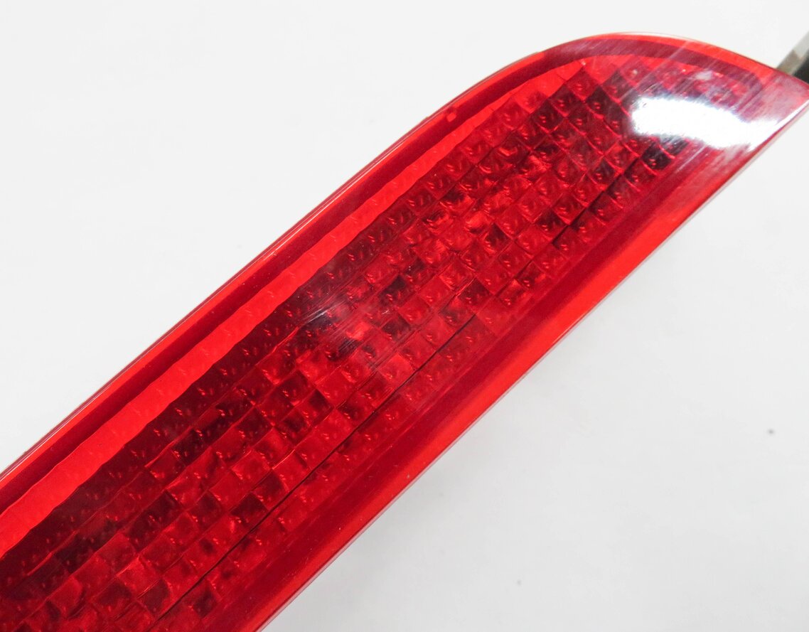 Thumbnail 6: 2009 BMW X5 (E70) REAR 3rd THIRD BRAKE LIGHT STOP SIGNAL LIGHT LAMP