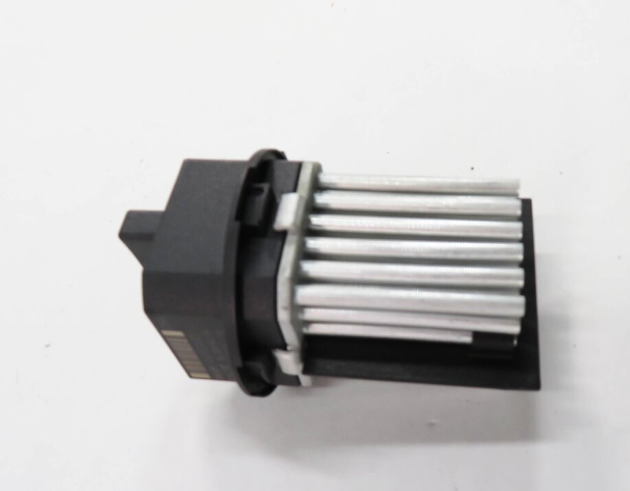 Thumbnail 3: 2009 BMW X5 (E70) REAR HEATER A/C BLOWER FAN MOTOR SPEED RESISTOR