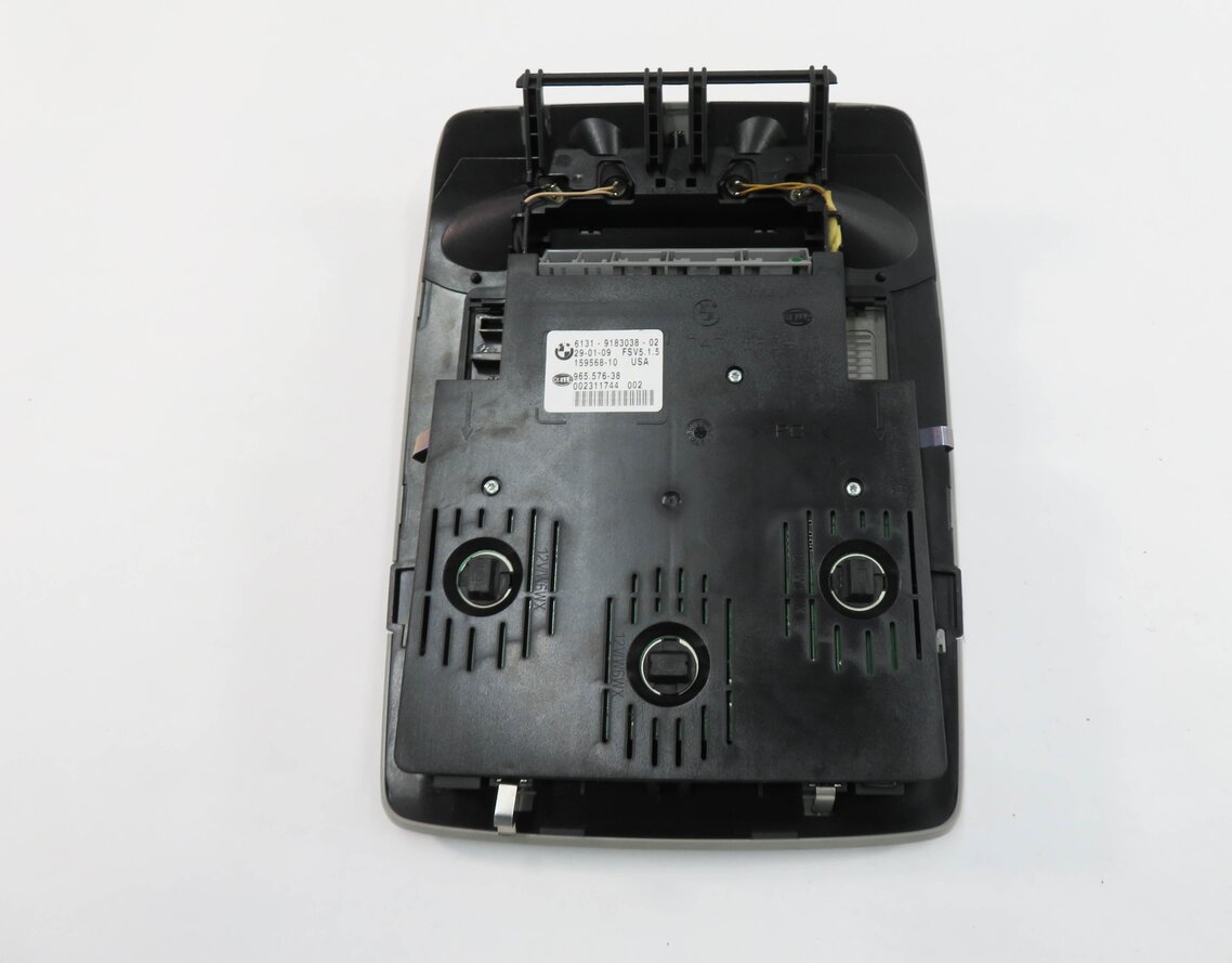 Thumbnail 7: 2009 BMW X5 (E70) FRONT DOME LIGHT MAP READING COURTESY LIGHT LAMP (GRAY)