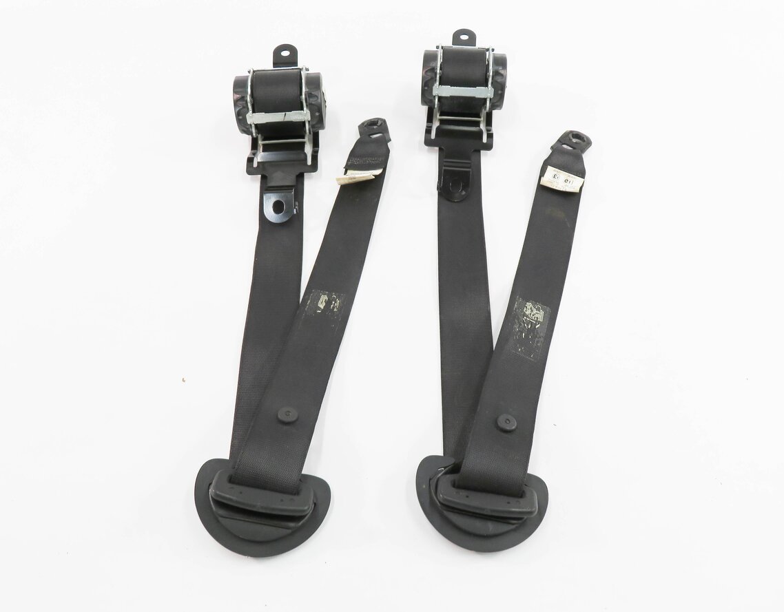 Thumbnail 2: 2009 BMW X5 (E70) L&R REAR 2nd SECOND ROW SEAT SEATBELT RETRACTOR SET (BLACK)