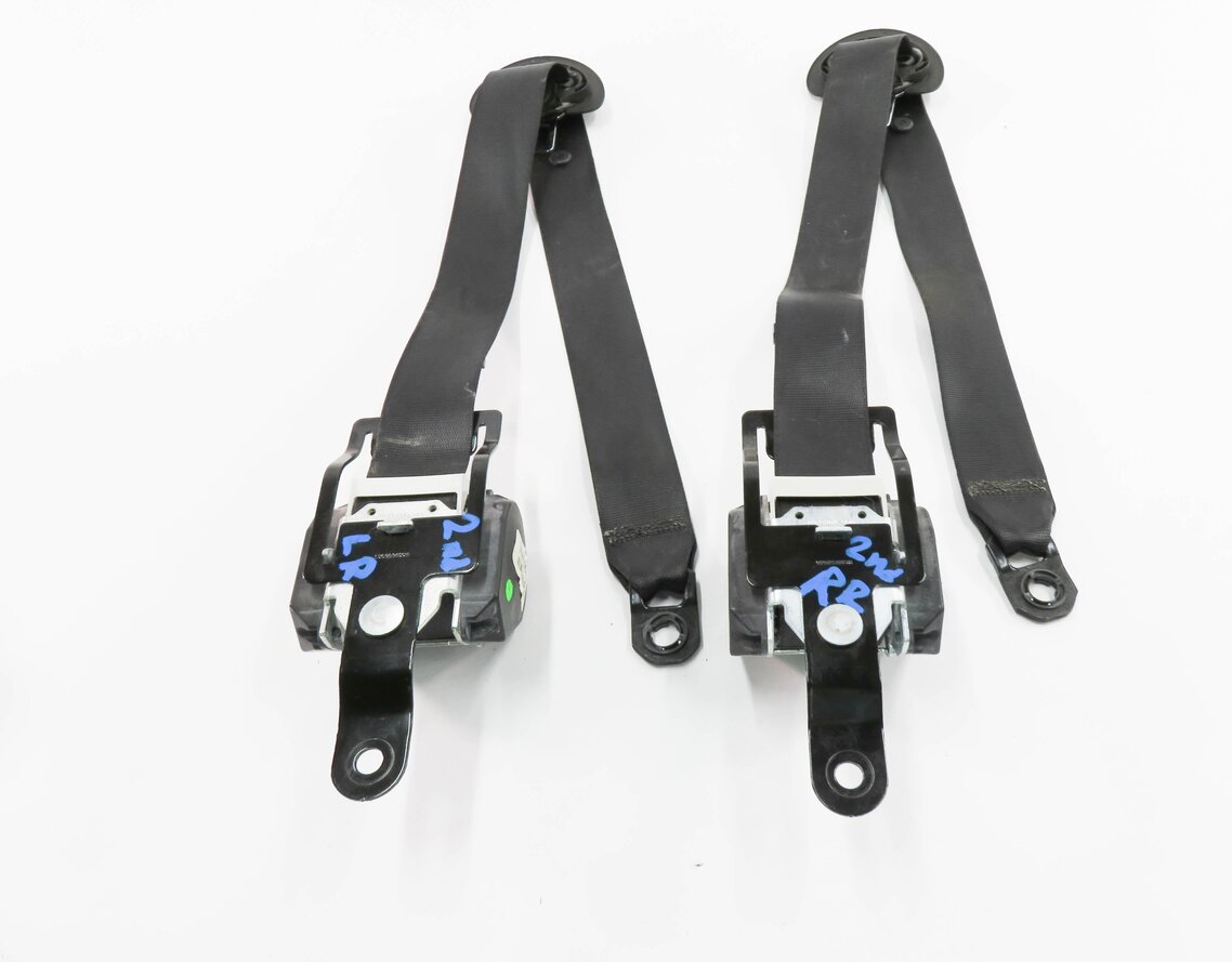 Thumbnail 5: 2009 BMW X5 (E70) L&R REAR 2nd SECOND ROW SEAT SEATBELT RETRACTOR SET (BLACK)