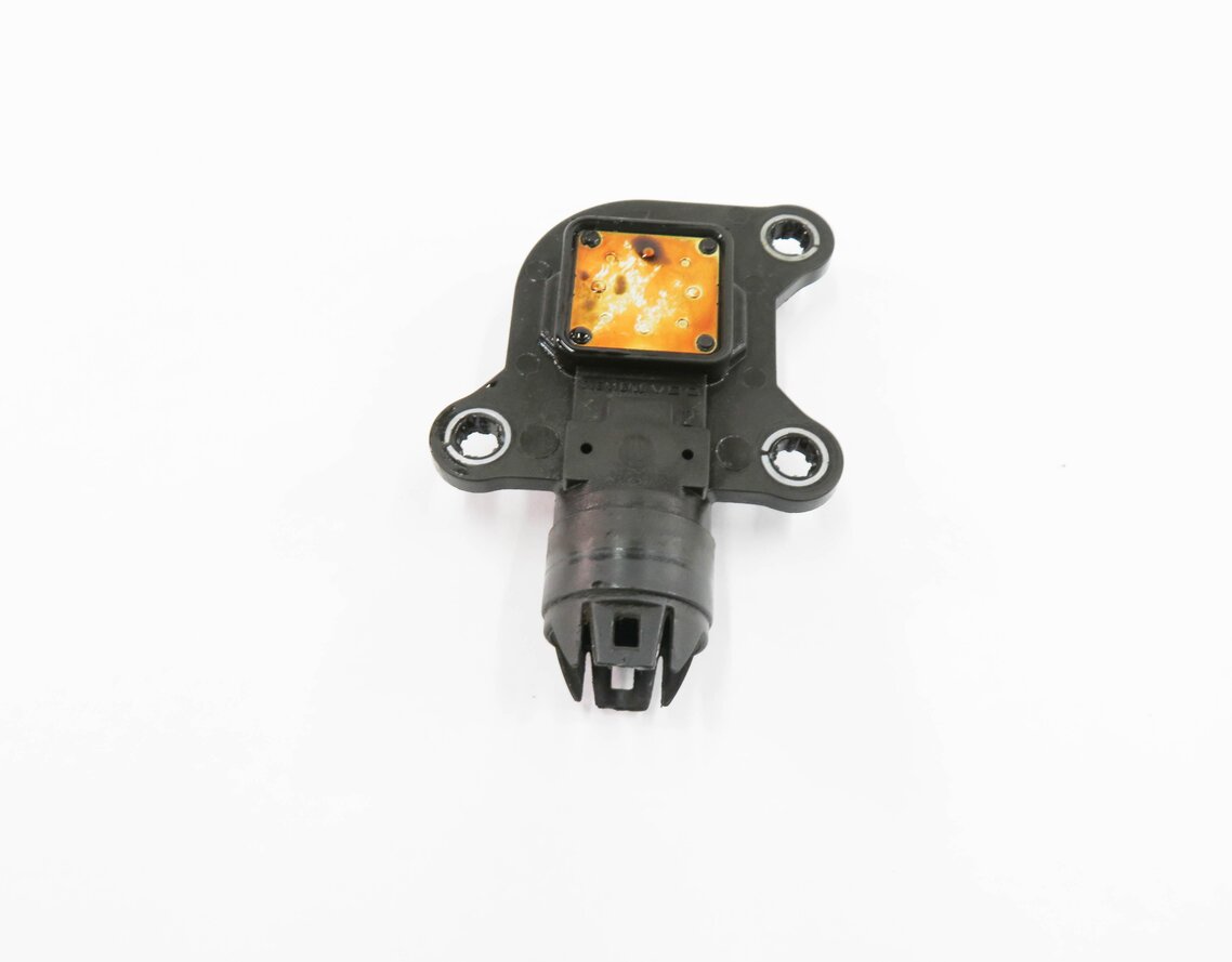 Thumbnail 2: 2009 BMW X5 (E70) 3.0L N52 ENGINE - ECCENTRIC CAM CAMSHAFT POSITION SENSOR