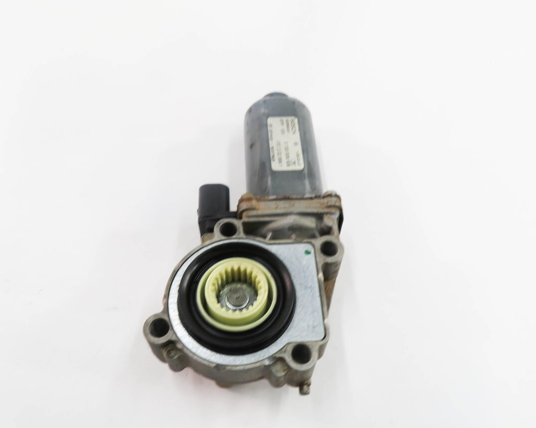Thumbnail 5: 05-16 LR3 LR4 / RANGE ROVER SPORT (L320 L322) TRANSFER CASE ELECTRIC SHIFT MOTOR