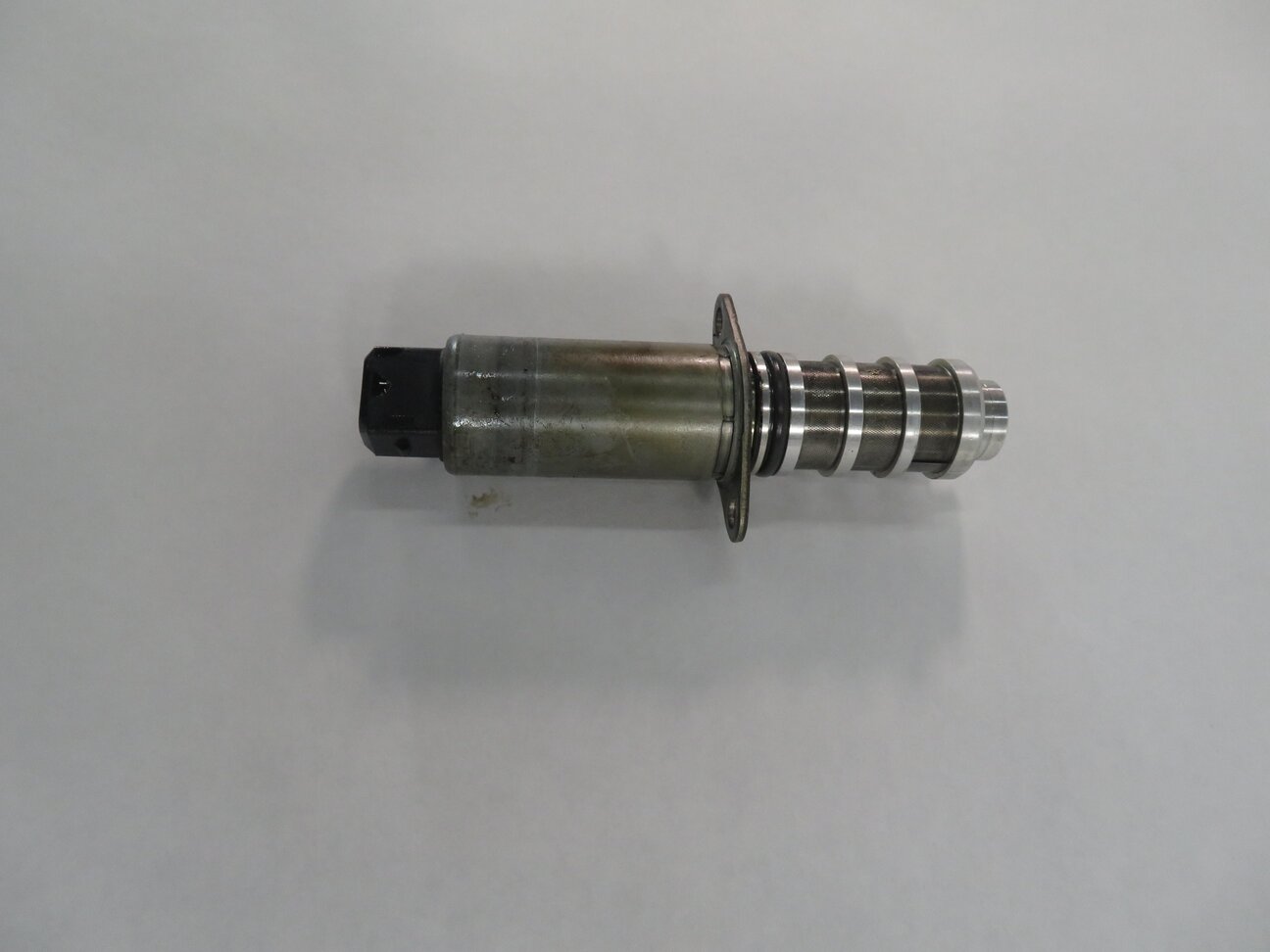 Thumbnail 4: 2008 PORSCHE CAYENNE (957) 4.8L M48 ENGINE - CAMSHAFT VVT TIMING SOLENOID