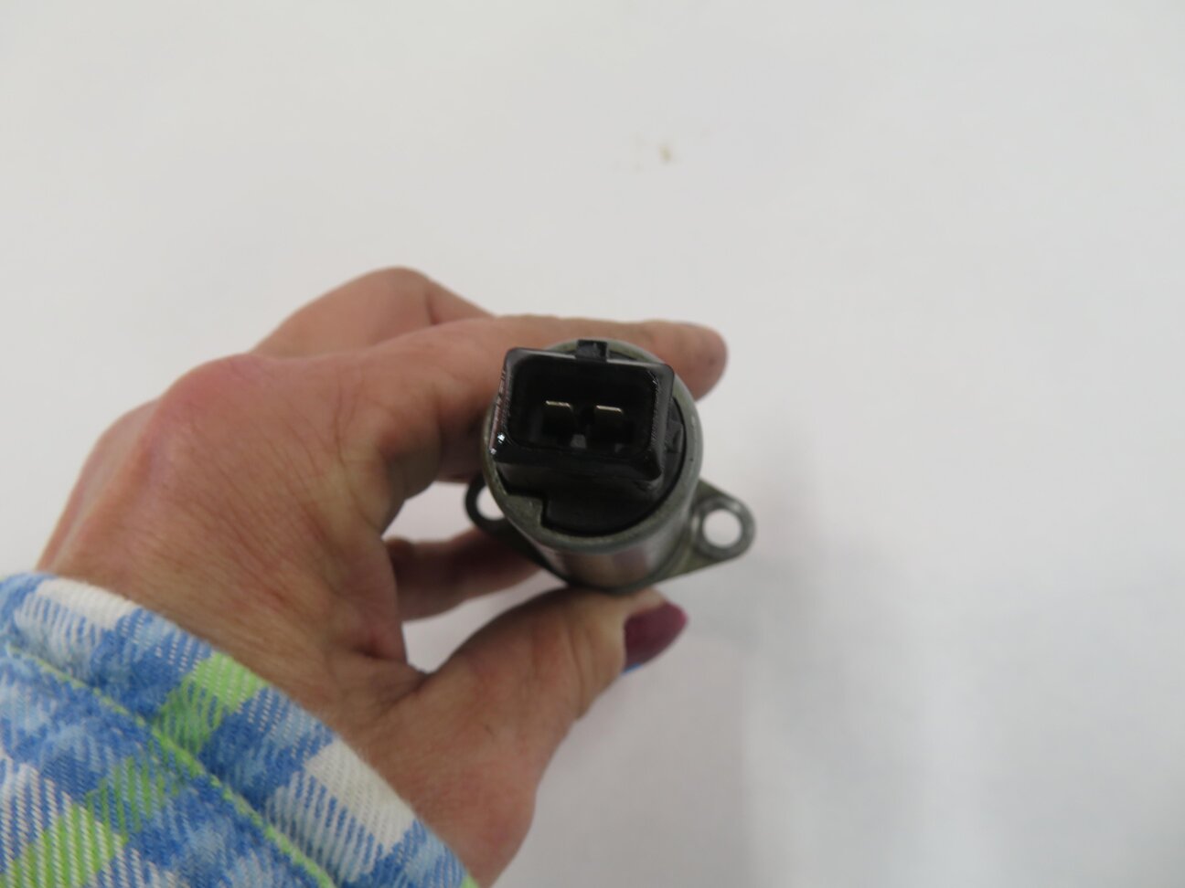 Thumbnail 6: 2008 PORSCHE CAYENNE (957) 4.8L M48 ENGINE - CAMSHAFT VVT TIMING SOLENOID
