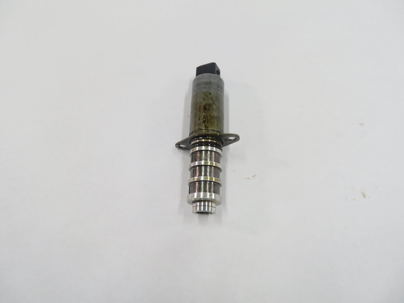 Thumbnail 5: 2008 PORSCHE CAYENNE (957) 4.8L M48 ENGINE - CAMSHAFT VVT TIMING SOLENOID