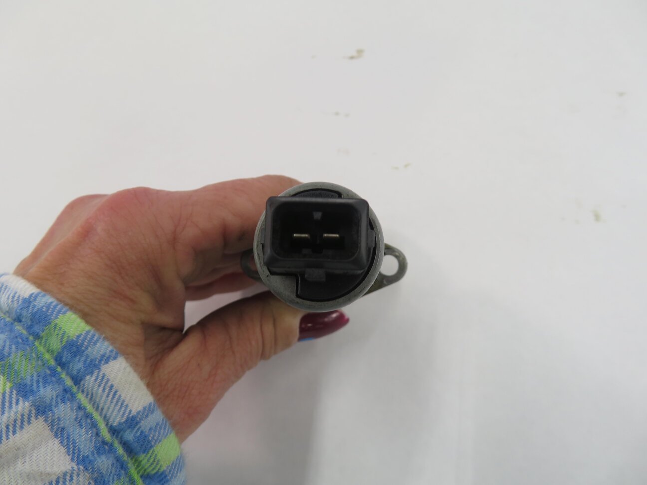 Thumbnail 6: 2008 PORSCHE CAYENNE (957) 4.8L M48 ENGINE - CAMSHAFT VVT TIMING SOLENOID