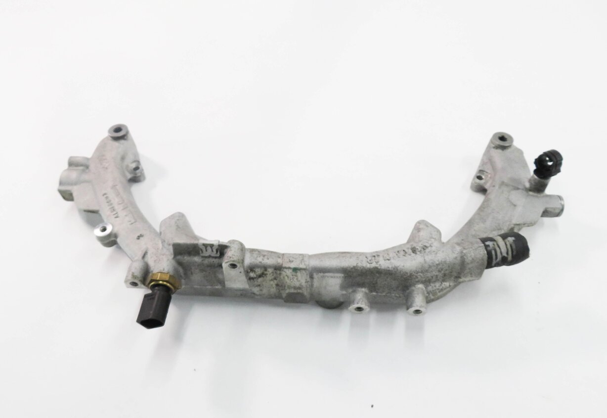 Thumbnail 5: 2008 PORSCHE CAYENNE (957) 4.8L M48 ENGINE - COOLANT TRANSFER CROSS PIPE