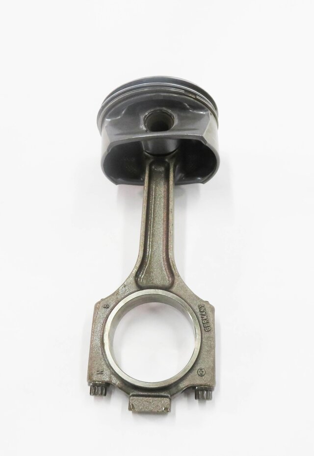 Thumbnail 6: 08-14 CAYENNE PANAMERA (957 958 970 G1) 4.8L M48 ENGINE - RIGHT PISTON w/ ROD