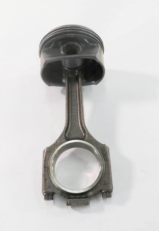 Thumbnail 6: 08-14 CAYENNE PANAMERA (957 958 970 G1) 4.8L M48 ENGINE - RIGHT PISTON w/ ROD