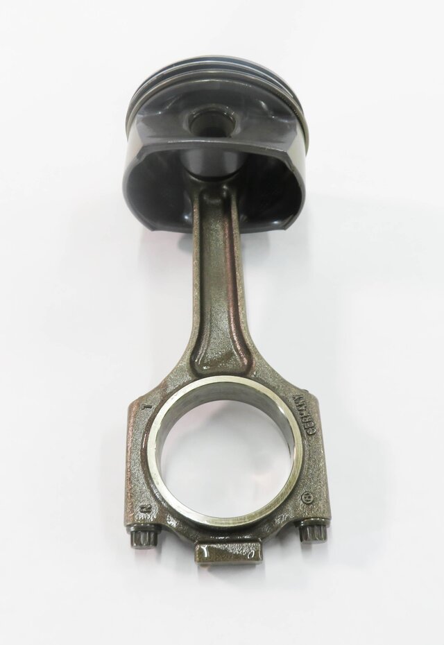 Thumbnail 6: 2008-2014 CAYENNE PANAMERA (957 958 970 G1) 4.8L M48 ENGINE - LEFT PISTON w/ ROD