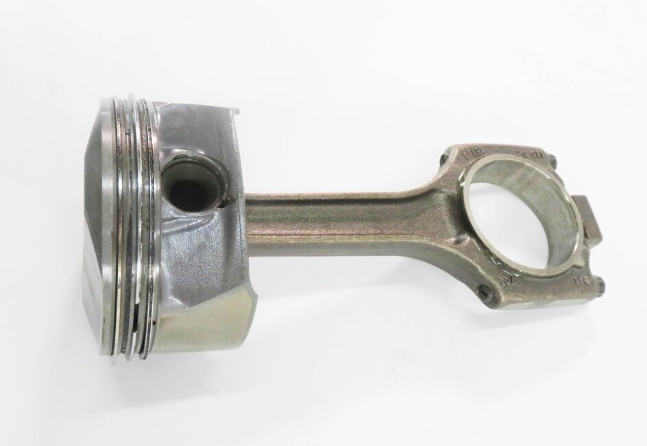 Thumbnail 5: 2008-2014 CAYENNE PANAMERA (957 958 970 G1) 4.8L M48 ENGINE - LEFT PISTON w/ ROD