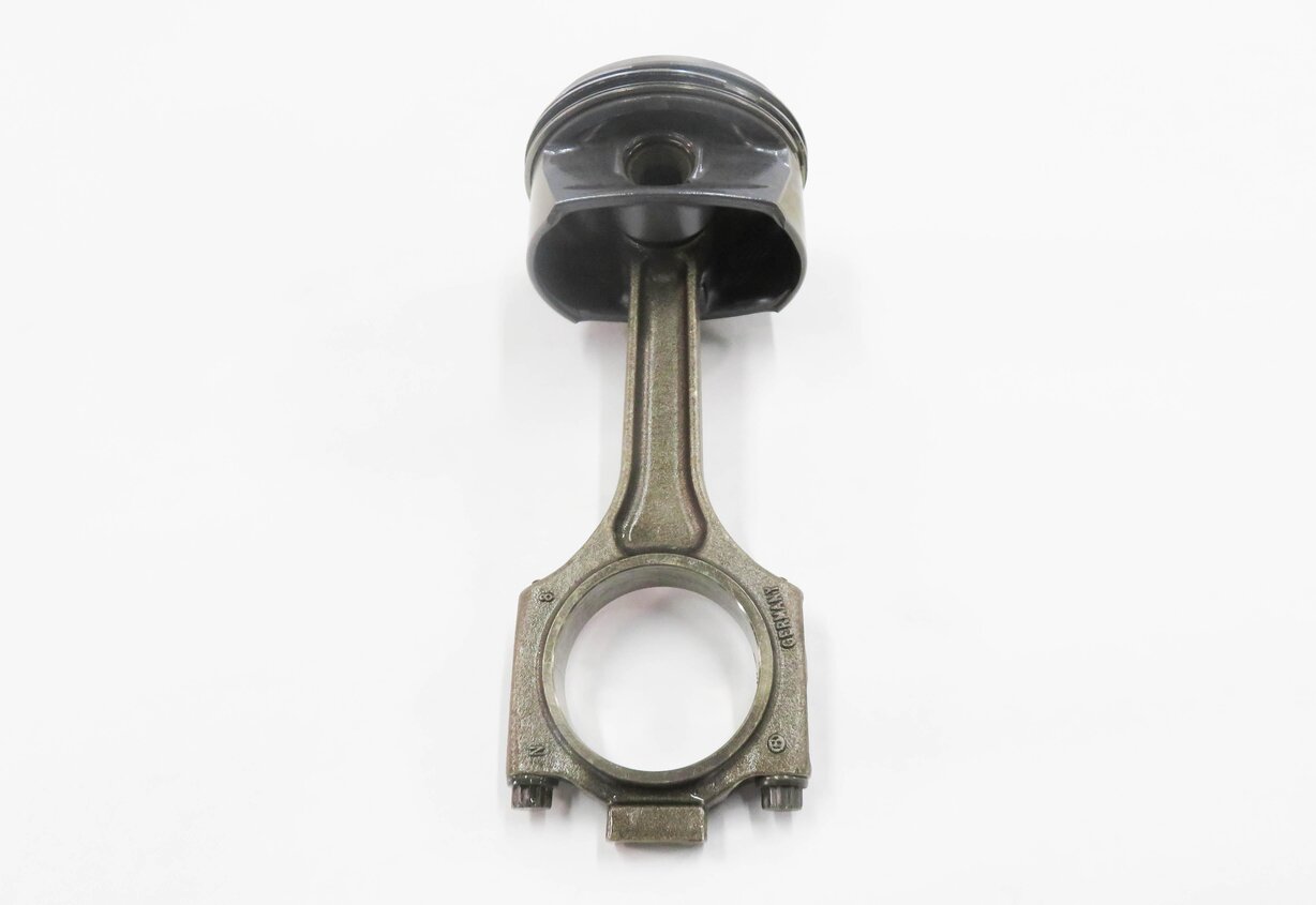 Thumbnail 6: 2008-2014 CAYENNE PANAMERA (957 958 970 G1) 4.8L M48 ENGINE - LEFT PISTON w/ ROD