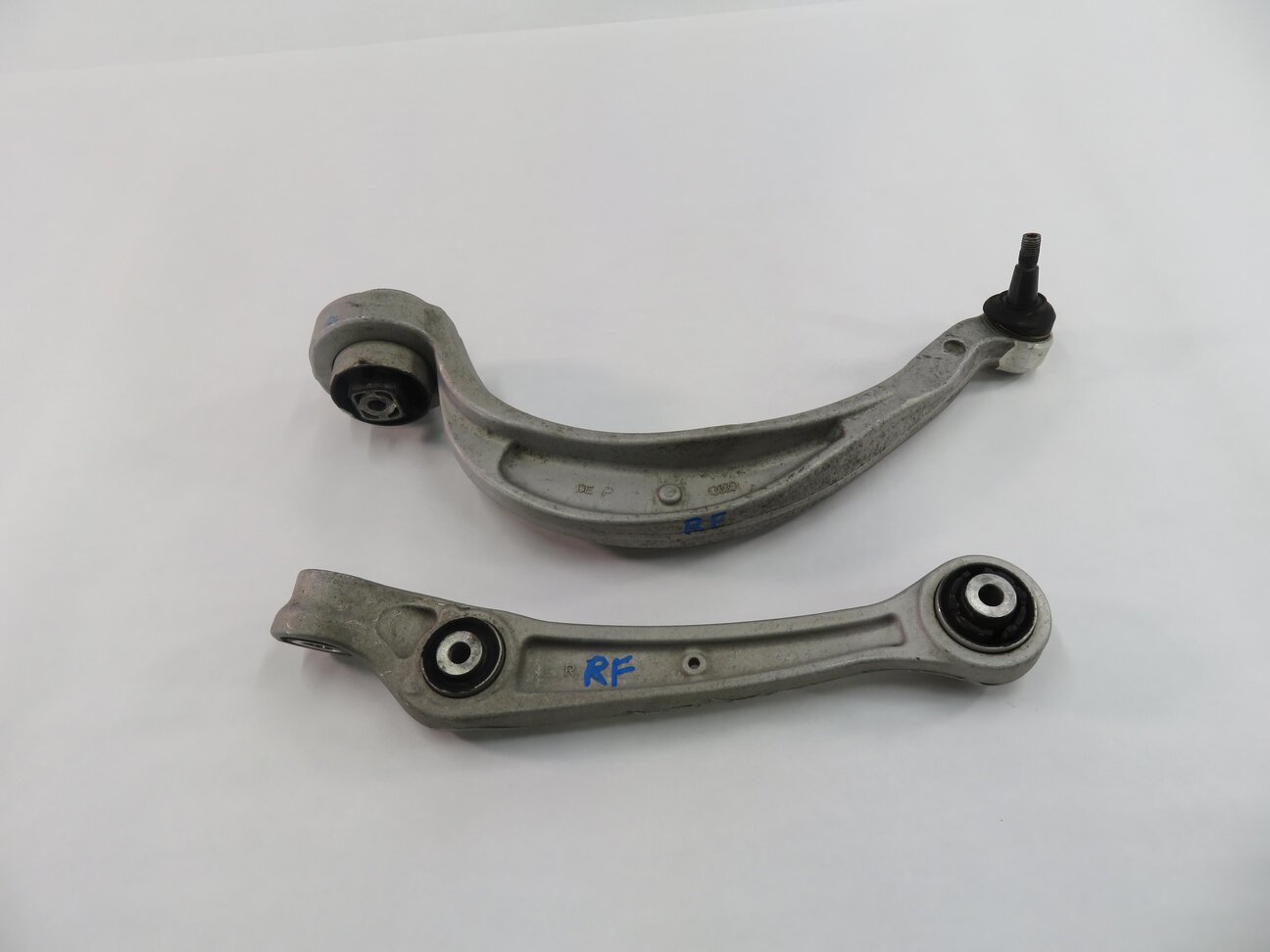 Thumbnail 2: 2010 AUDI Q5 (B8 8R) RIGHT FRONT PASSENGER SUSPENSION CONTROL ARM SET-2