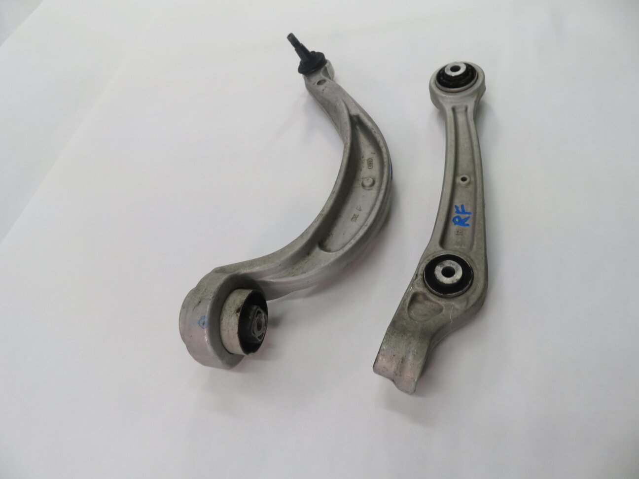 Thumbnail 4: 2010 AUDI Q5 (B8 8R) RIGHT FRONT PASSENGER SUSPENSION CONTROL ARM SET-2