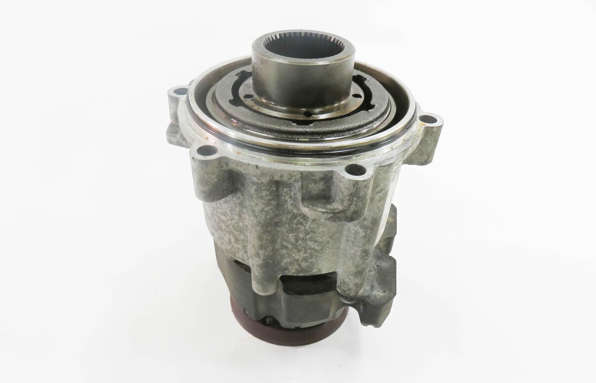 Thumbnail 2: 2009-2012 AUDI Q5 (8R) 3.2L A/T TRANSMISSION CENTER DIFFERENTIAL TAIL SHAFT