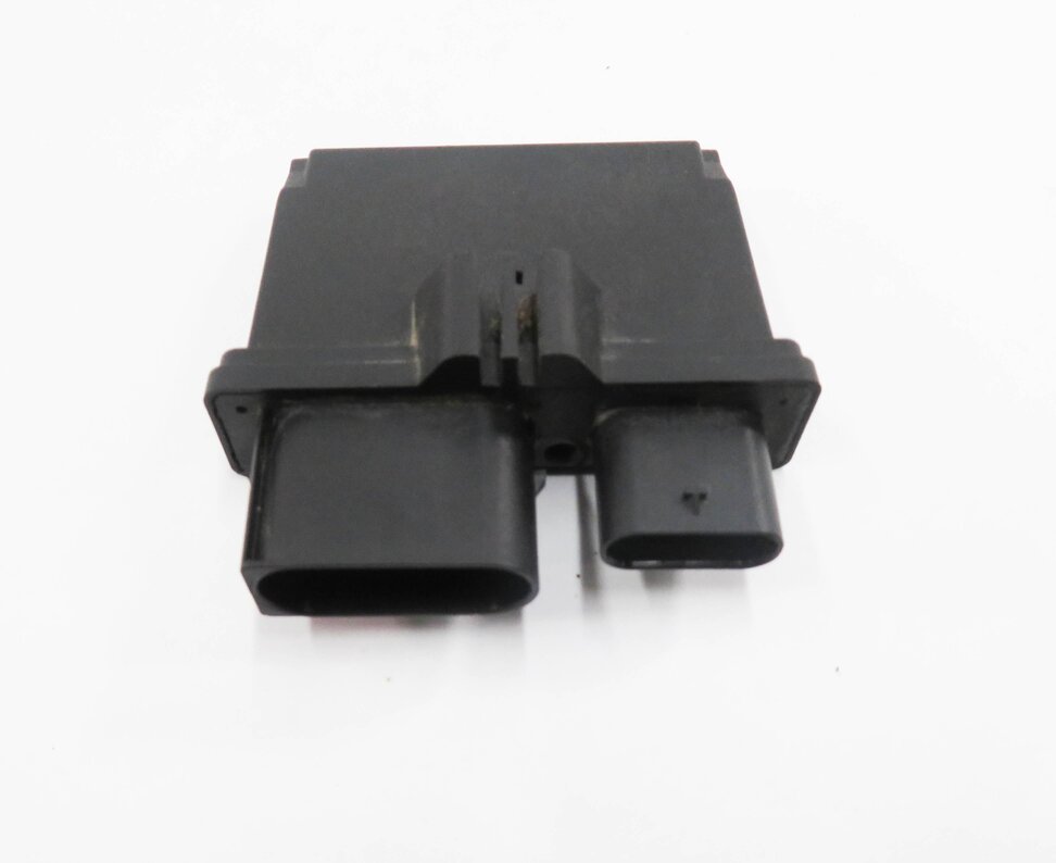 Thumbnail 13: 2011 BMW X5 (E70) DEF SCR FLUID TANK PROCESSING CONTROL MODULE