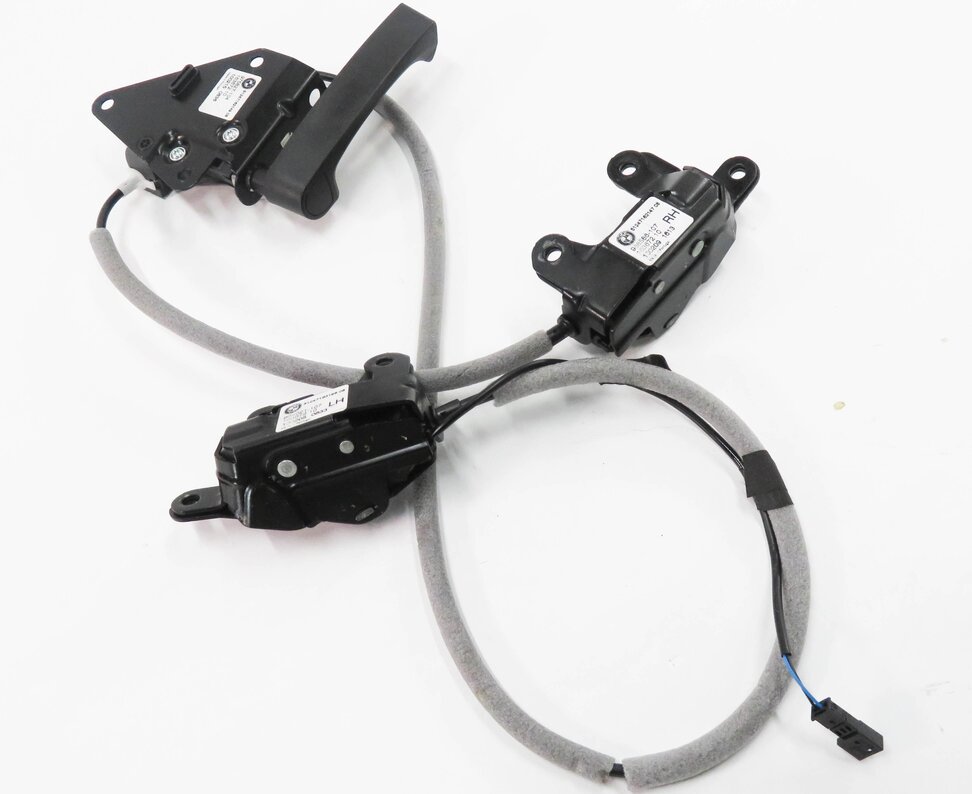 Thumbnail 10: 2011 BMW X5 (E70) REAR TAILGATE RELEASE HANDLE w/ LATCHES