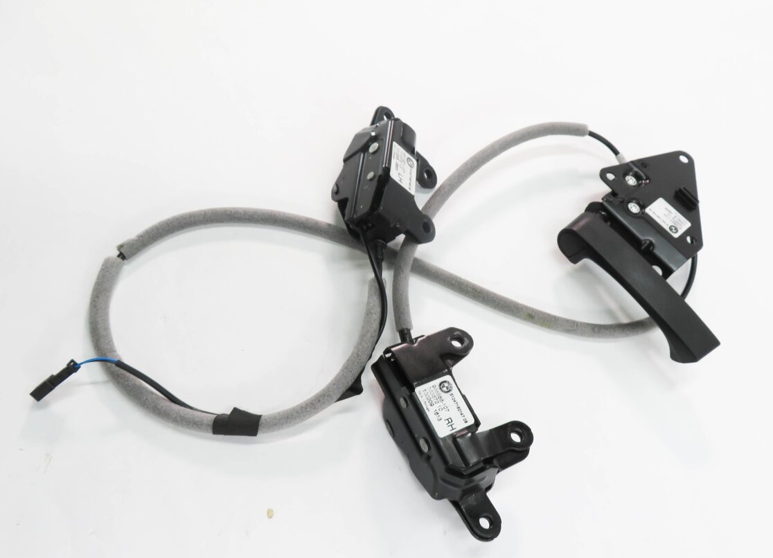Thumbnail 13: 2011 BMW X5 (E70) REAR TAILGATE RELEASE HANDLE w/ LATCHES