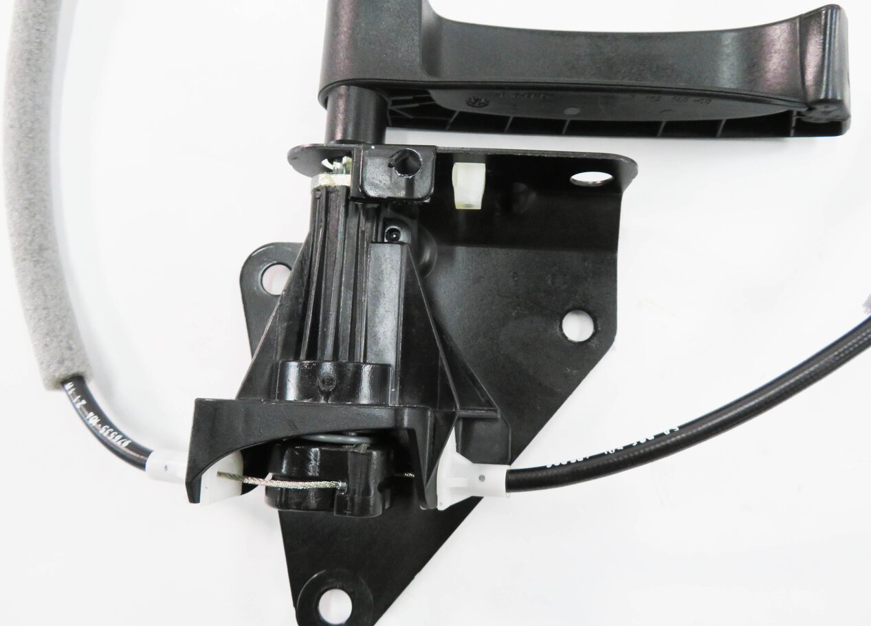 Thumbnail 15: 2011 BMW X5 (E70) REAR TAILGATE RELEASE HANDLE w/ LATCHES