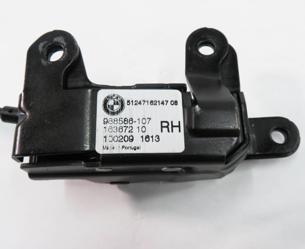 Thumbnail 17: 2011 BMW X5 (E70) REAR TAILGATE RELEASE HANDLE w/ LATCHES