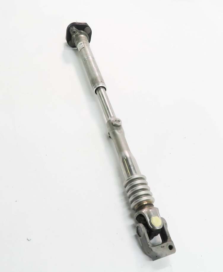 Thumbnail 4: 2014 BMW M6 ///M (F06) GRAN COUPE - STEERING COLUMN LINKAGE COUPLER SHAFT