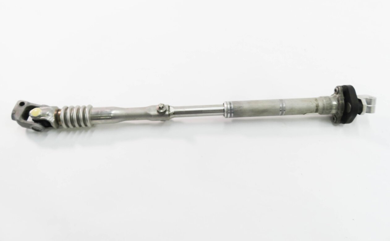 Thumbnail 5: 2014 BMW M6 ///M (F06) GRAN COUPE - STEERING COLUMN LINKAGE COUPLER SHAFT